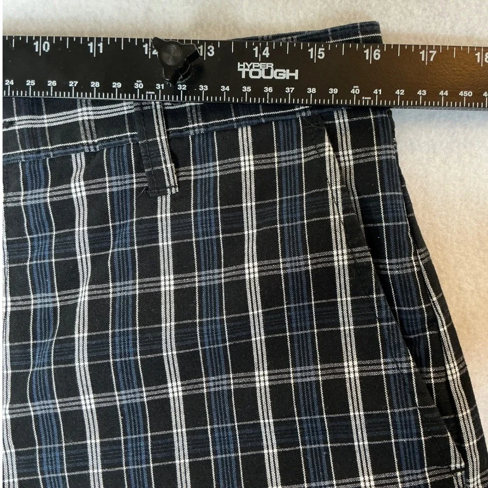 Genuine Dickies Plaid Shorts Mens 32 Black Blue Casual Workwear GR780AMP